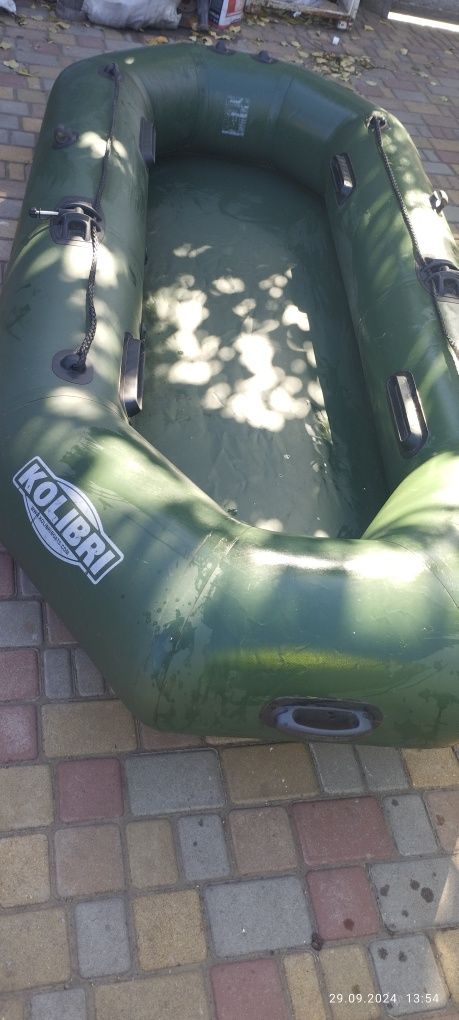 Продам лодку kolibry