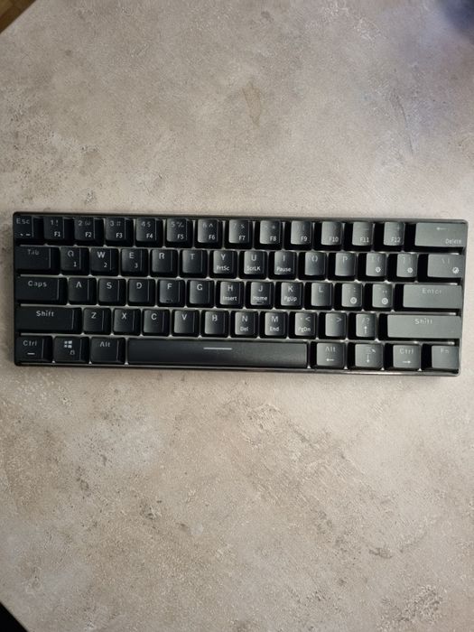 Klawiatura mechaniczna bezpezewodowa