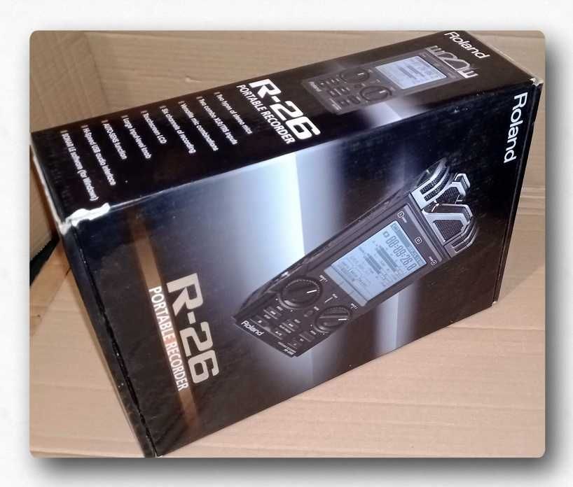 Roland R-26, компактный цифровой USB рекордер,