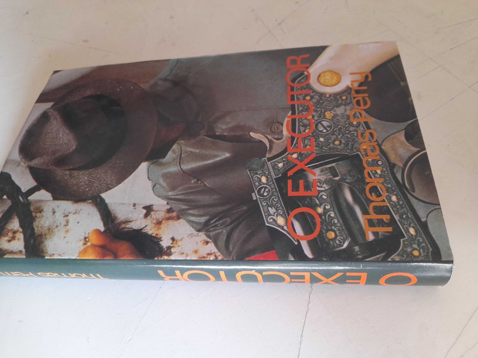 Livro " O Executor " Antigo