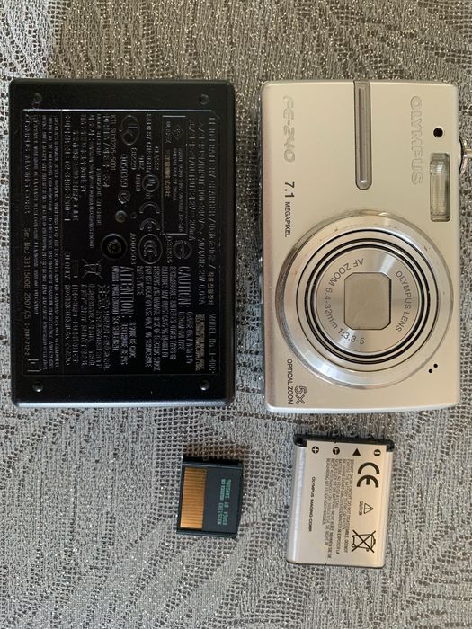 Фотоапарат Olimpus.