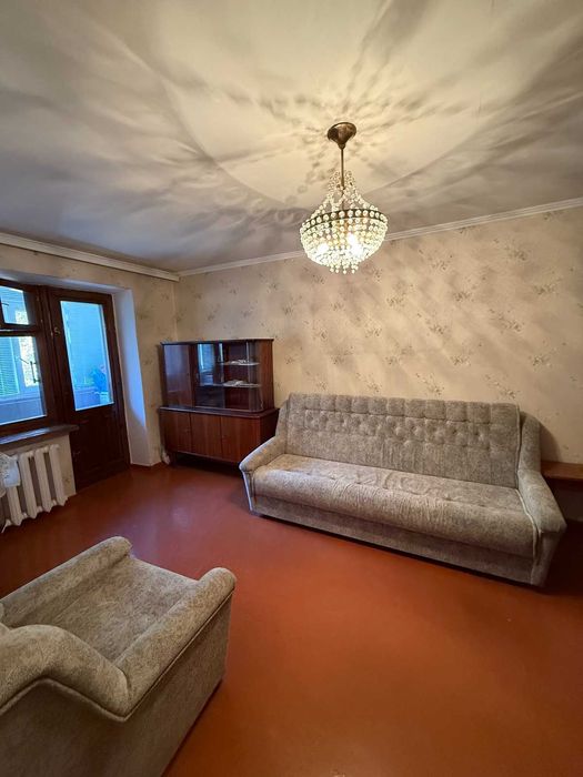 Продается 1 комнатная квартира. Центр. Славянск.