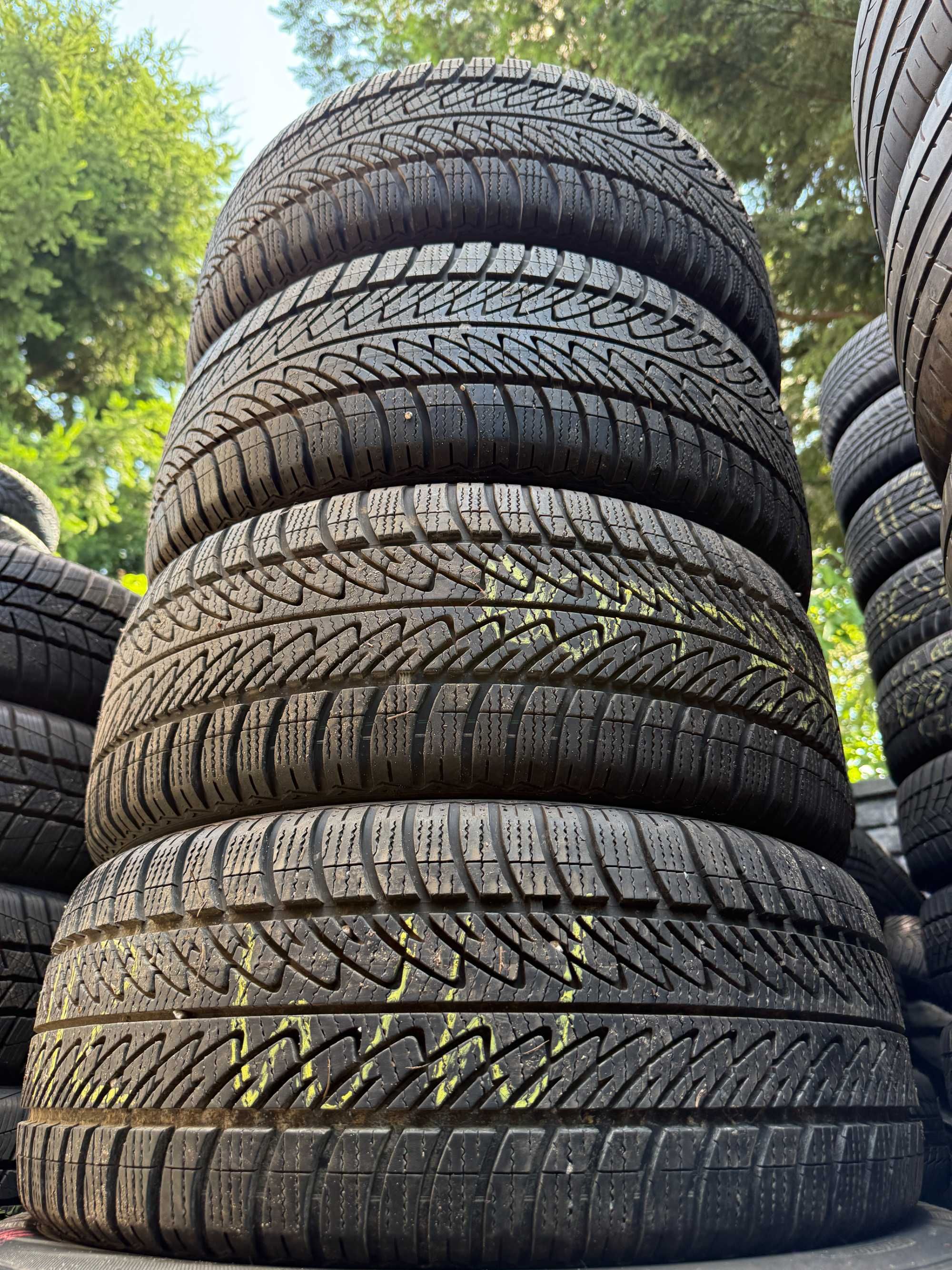 Komplet opon GoodYear UltraGrip 8 Performance 225/45r17 94V XL 2020 r.