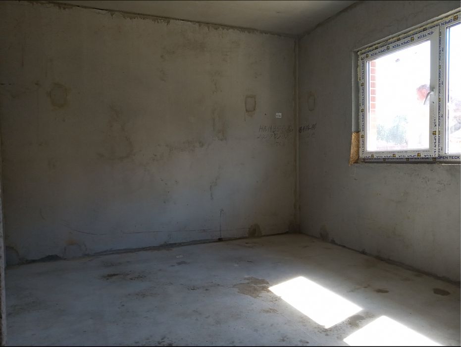 Продаж будинку з ділянкою 10 сот на Троещині, вул. Нікіфора Дровняка