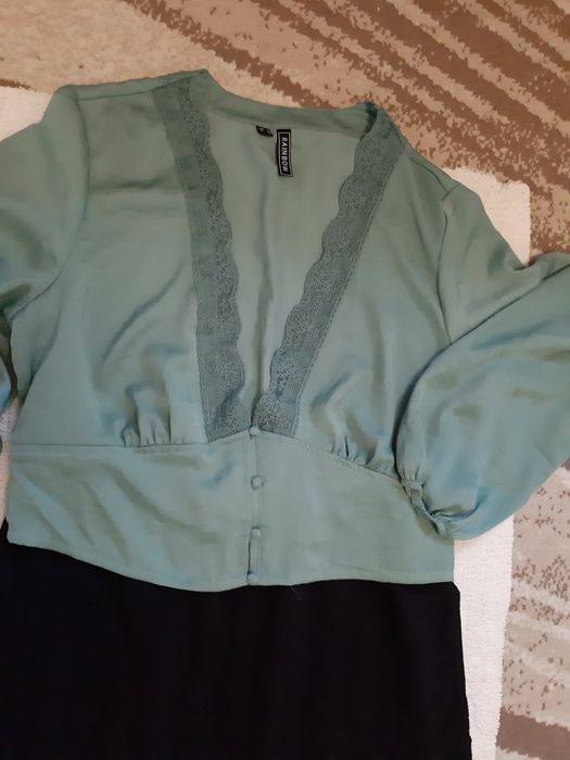 Спідниця легка, блуза з обємним рукавом