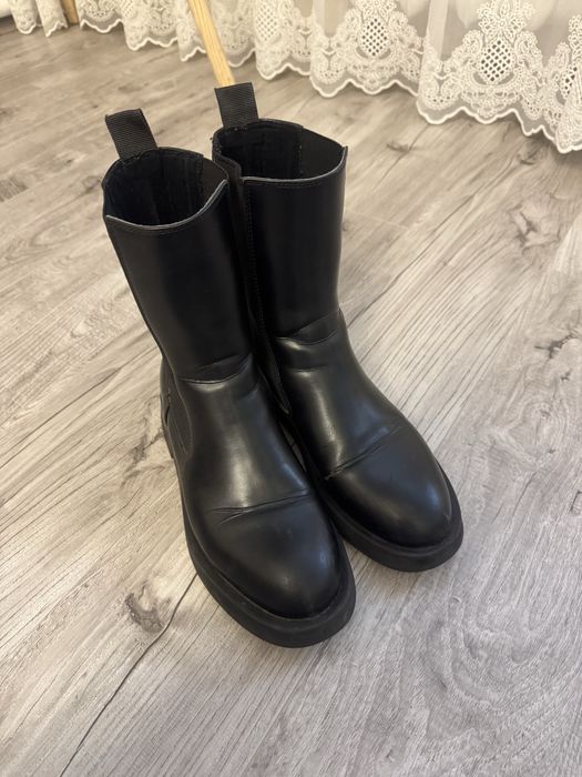 Челсі Zara чорні