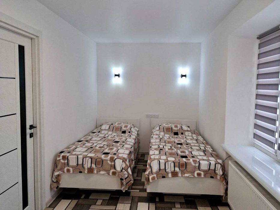 Посуточно, Центр,2-х ком, документы,стоянка, Люкс