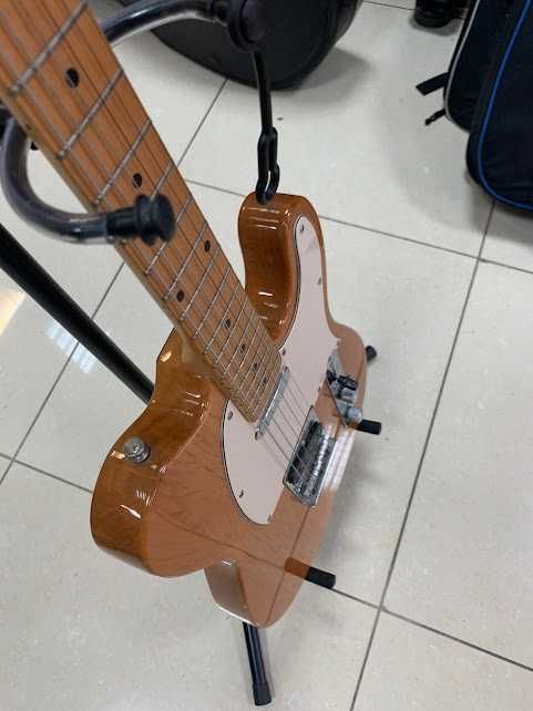 Продам електрогітару Dimavery Telecaster. В доброму стані.
