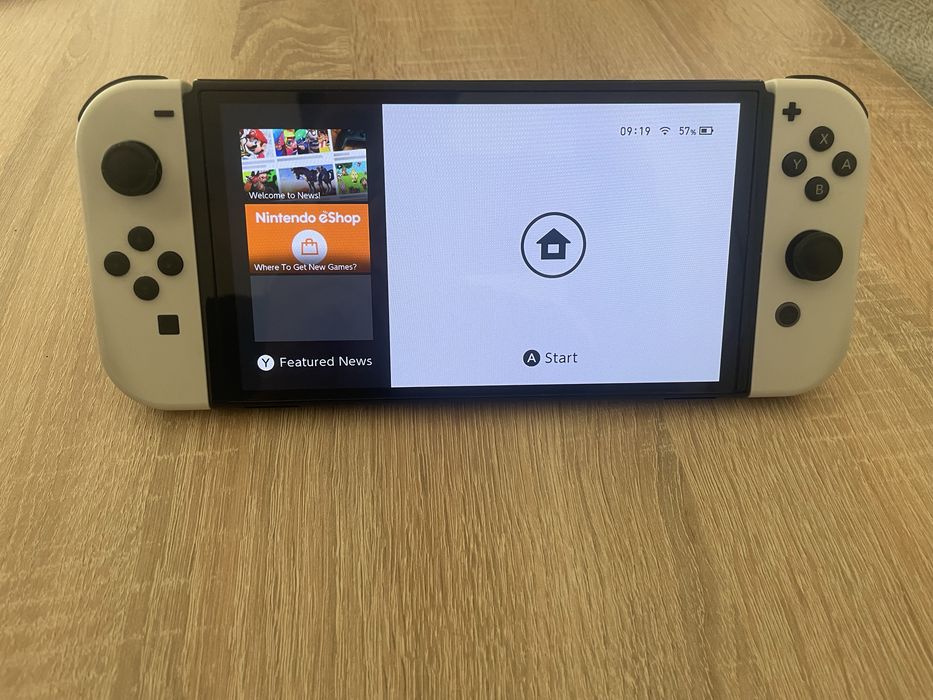 Nintendo Switch OLED – stan jak nowy, używana tylko miesiąc + komplet