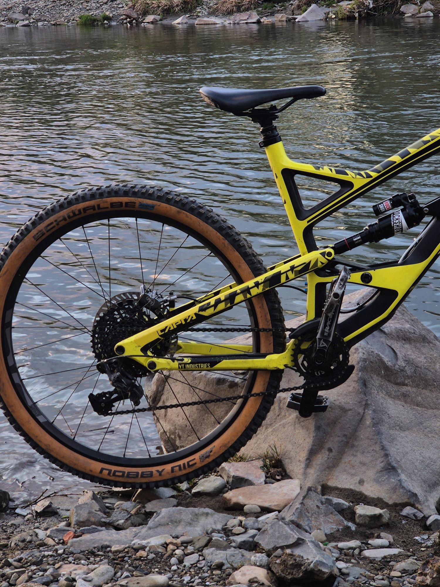 Yt capra cf pro carbon 2017