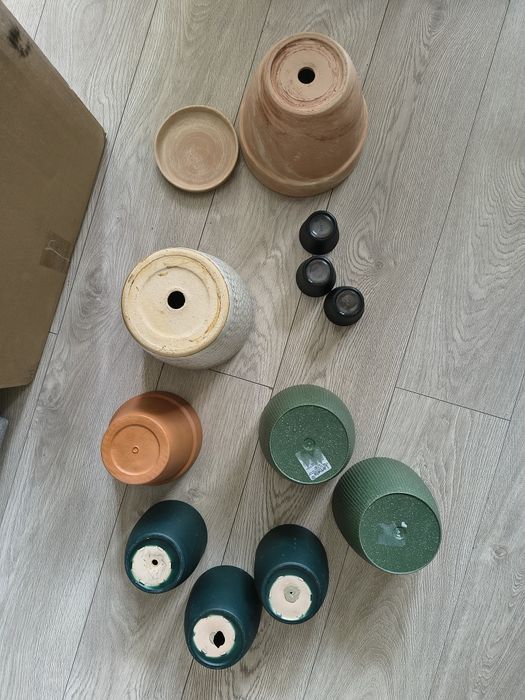 8 x osłonka doniczka, cena za zestaw, duże i małe doniczki
