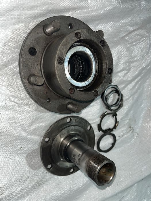 УАЗ ступица+цапфа