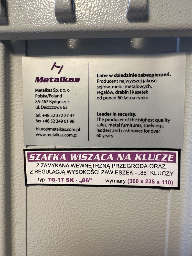 Szafka na 86 kluczy marki Metalkas