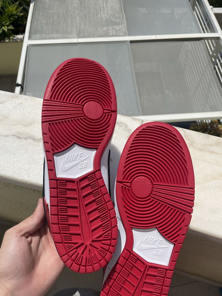 Nike Chicago Dunk Low SB