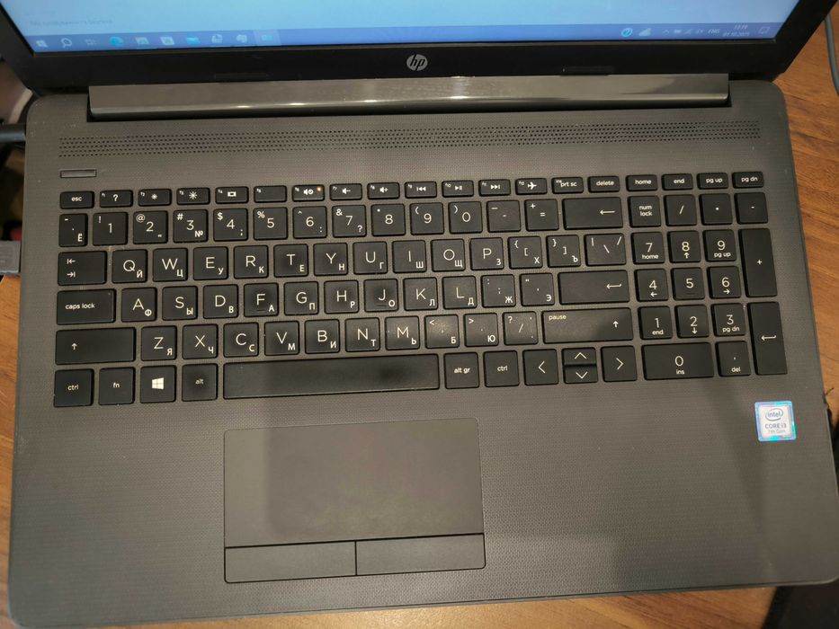 Ноутбук HP 250 G7 (6MQ27EA) Intel Core i3-7020U (2.3 ГГц)/RAM 12 gb