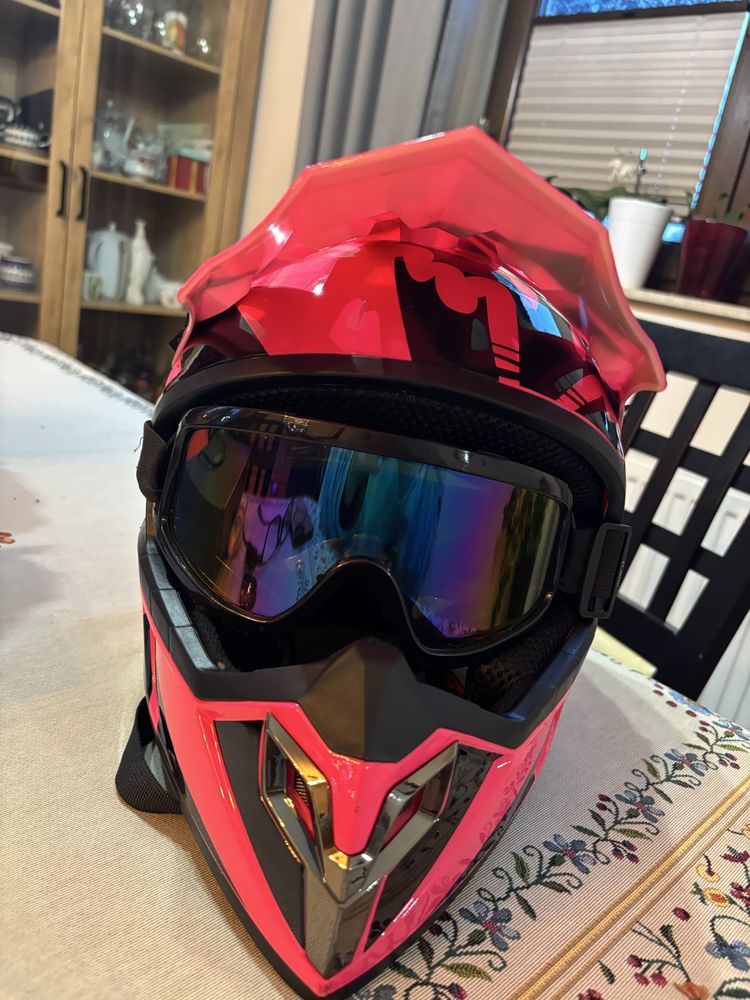 NOWY kask na motor/cross/quad