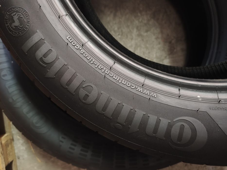 Pneus 215/60r17 Continental ContiEcoContact 5 com 75% piso