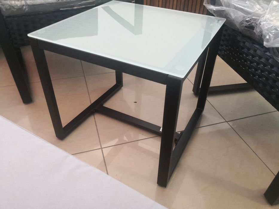 Zestaw rattanowy dwa krzesła i stolik kawowy na taras lub balkon