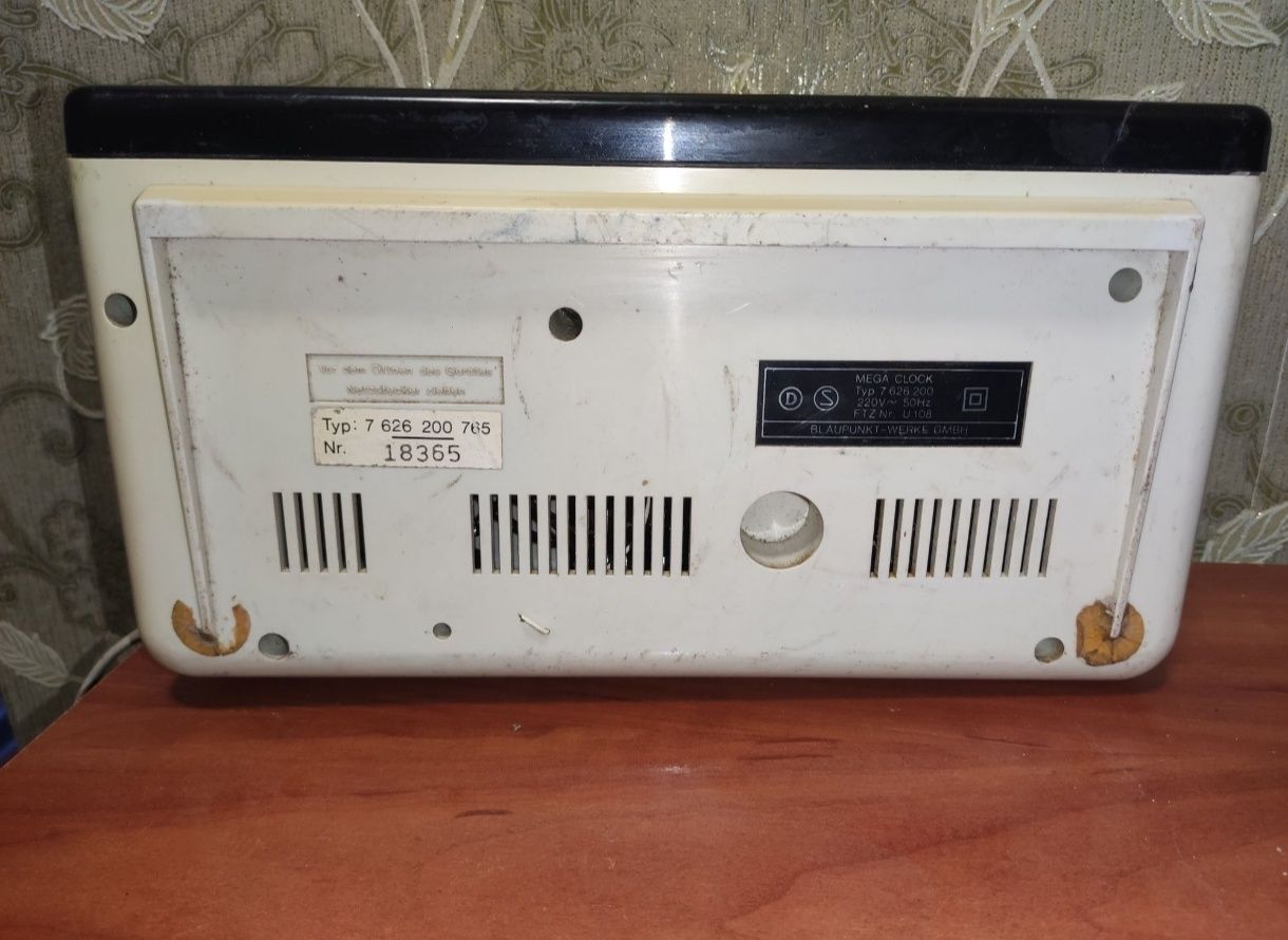 Продам часы - радио blaupunkt