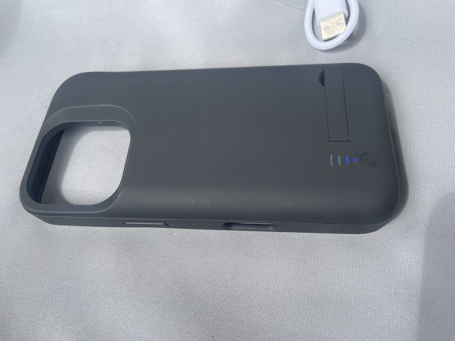 чехол-акамулятор на iphone 16 Pro ( защитное стекло в подарок) 8500mAh