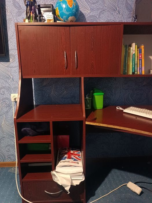 Большой угловой стол