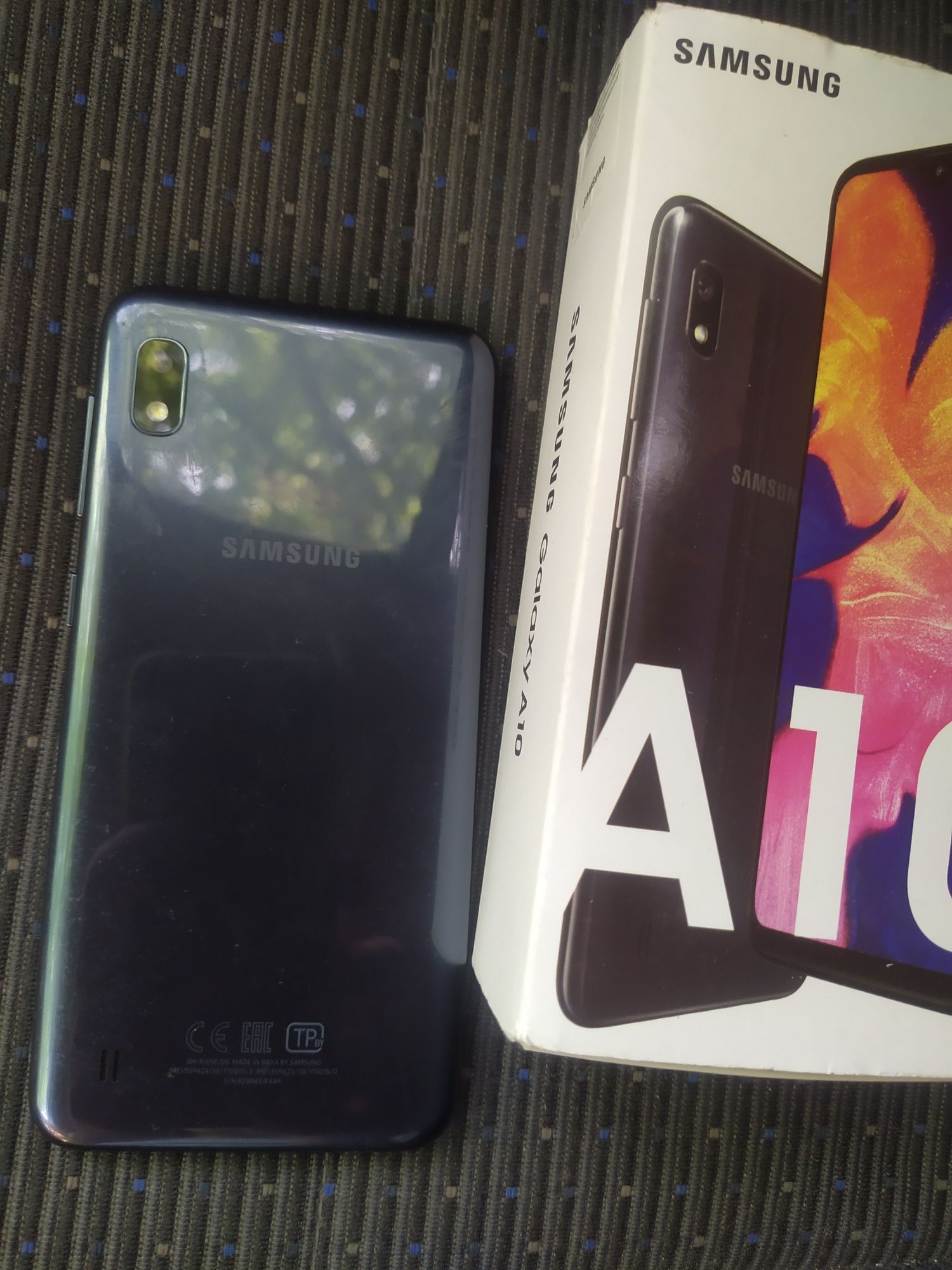 Samsung A10 2/32гб