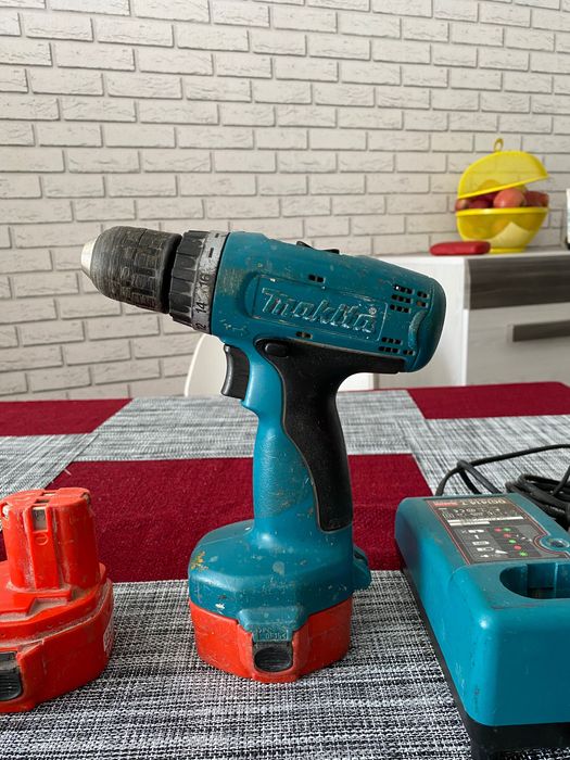 Wkrętarka makita.