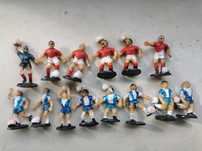 Bonecos futebol antigos FC Porto e SL Benfica (vendo/troco)