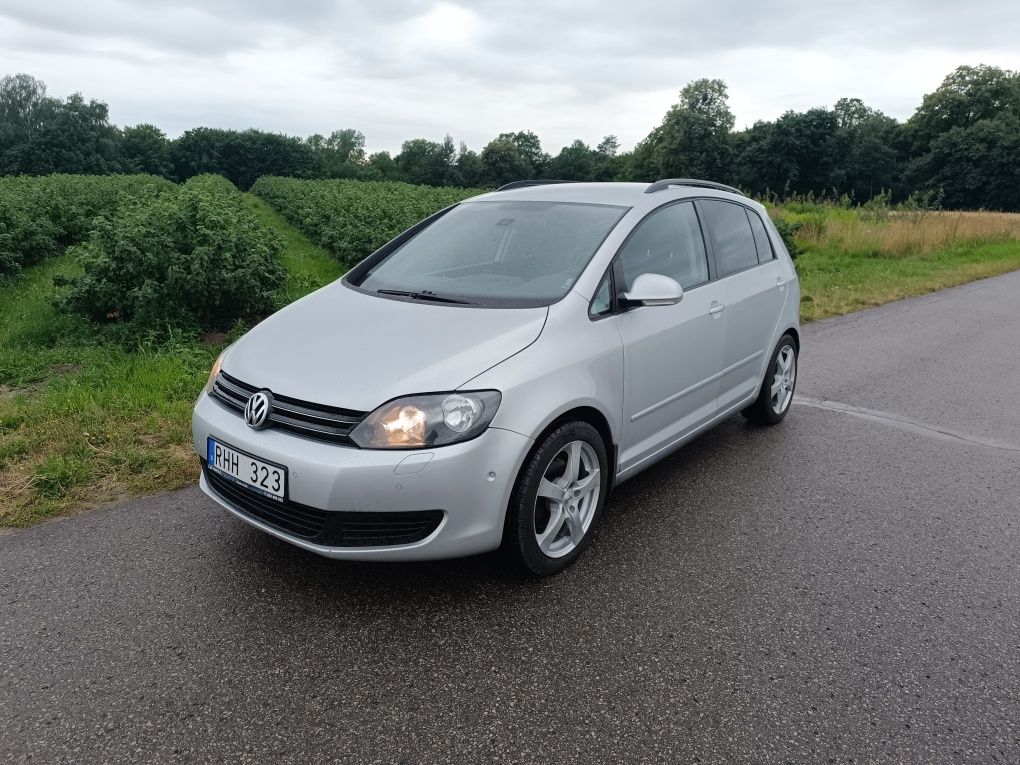 VW Golf plus automat klimatronik pdc dwa kpl kół niski przebieg
