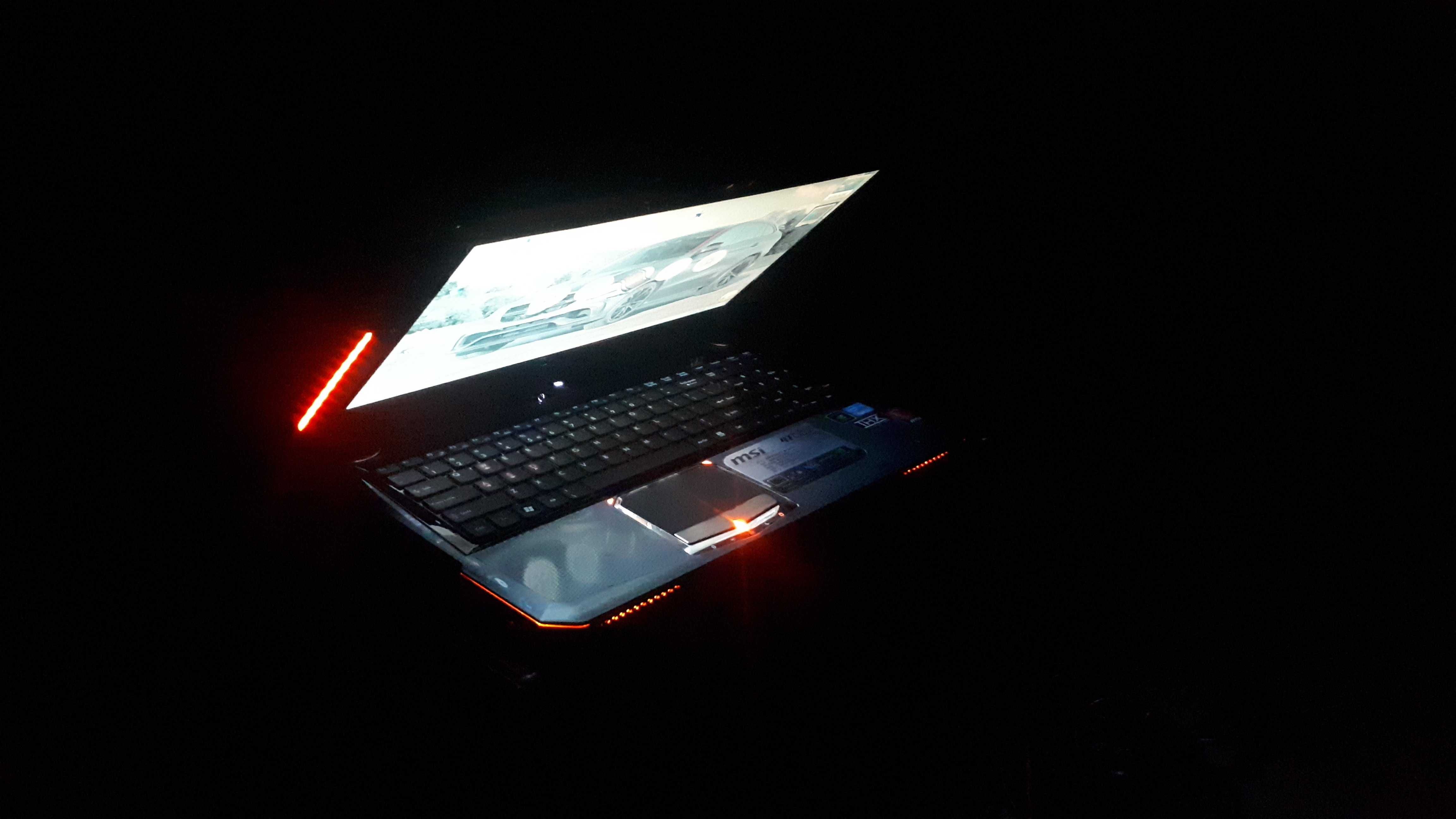 Laptop gemingowy MSI GT683DX i5 /Nvidia 4Gb 256 Bit/ SSD+HDD/Win