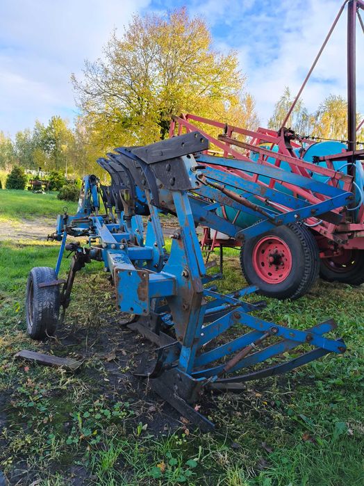 Pług obracany 4 skibowy