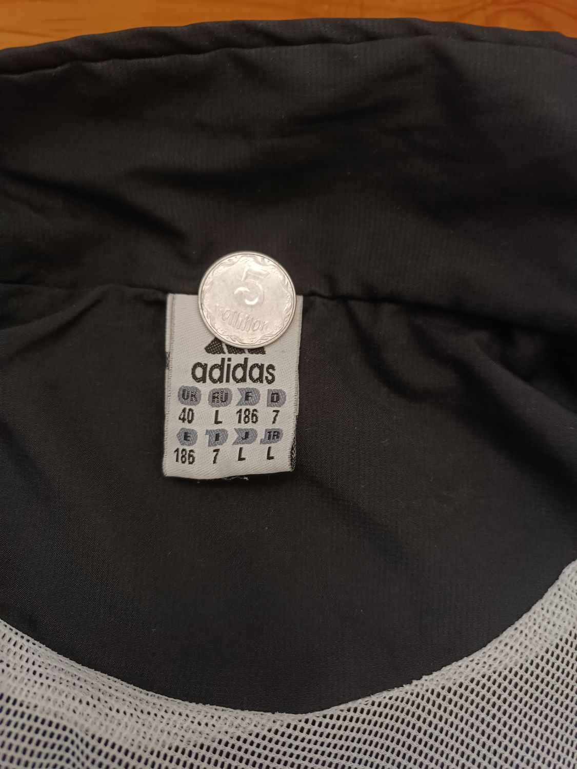 Балонова куртка adidas