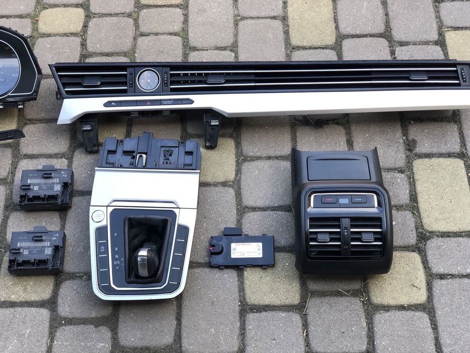 VW Passat B8 Дефлектори торпеди Пластик салону Пассат Б8