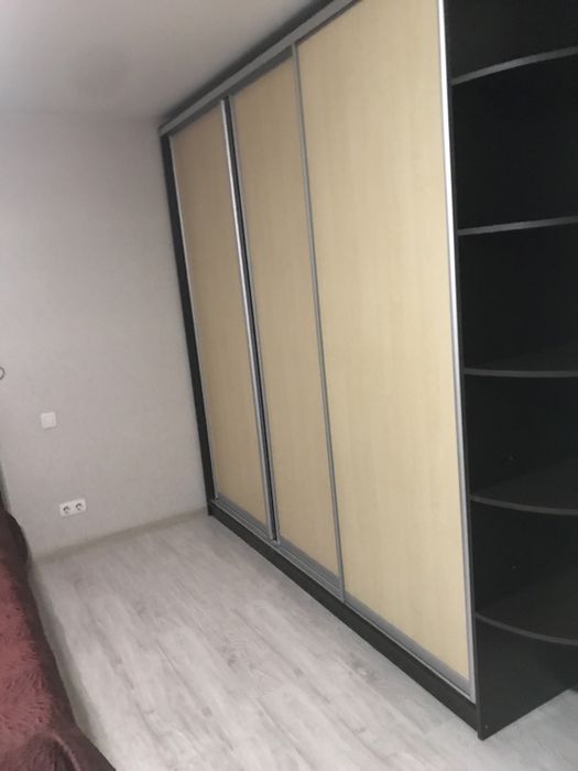 Квартира 1 кімнатна, документам більше трьох років.Власник