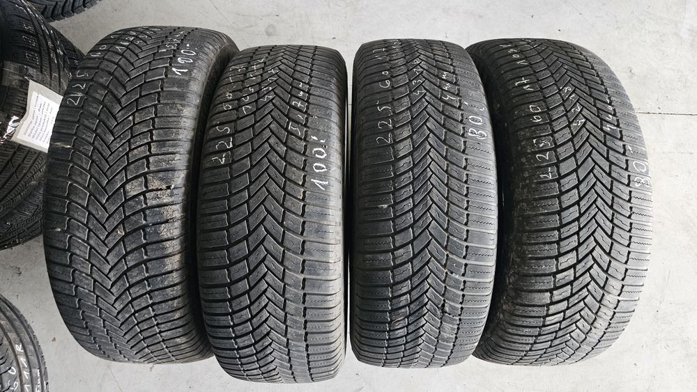 225/60R17 Bridgestone Weathercross A005 Wielosezonowe