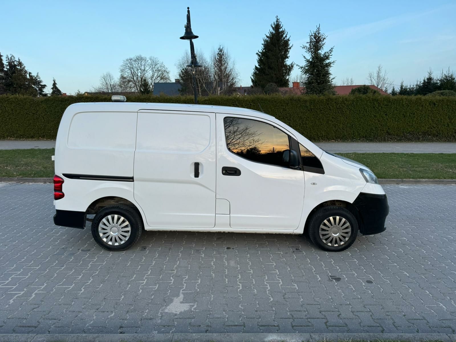 Nissan NV200  1.5dci anglik 2017r 75tys przebiegu