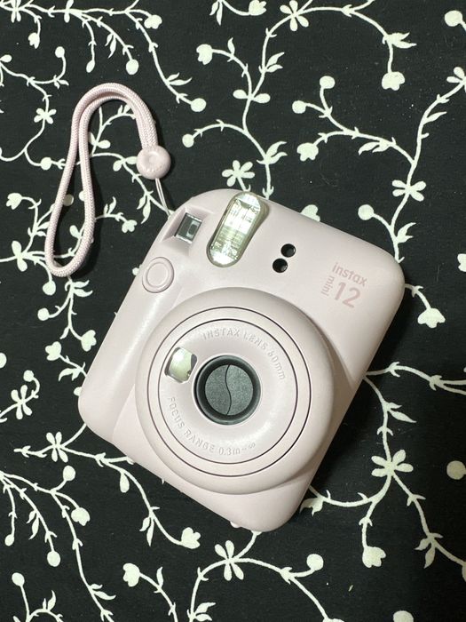 Instax Mini 12 Rosa + Capa