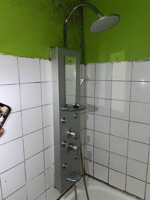 Painel de Duche / Coluna de Hidromassagem – Completo e Funcional