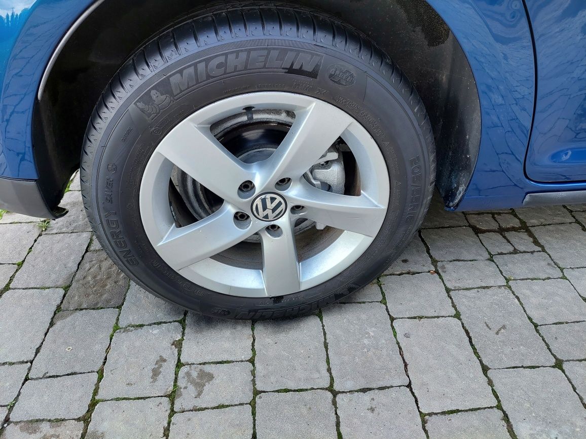 Volkswagen Touran автомат 1.9tdi