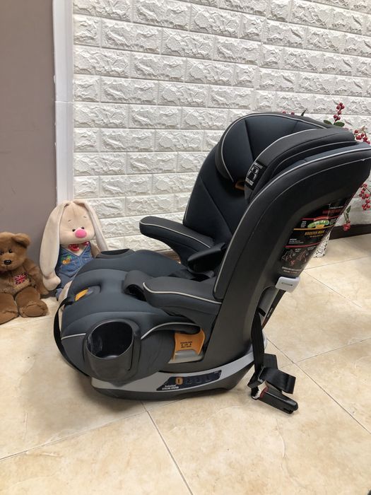 Автокрісло Chicco MyFit Група 1/2/3 (11 - 45 кг) 1 – 12 років