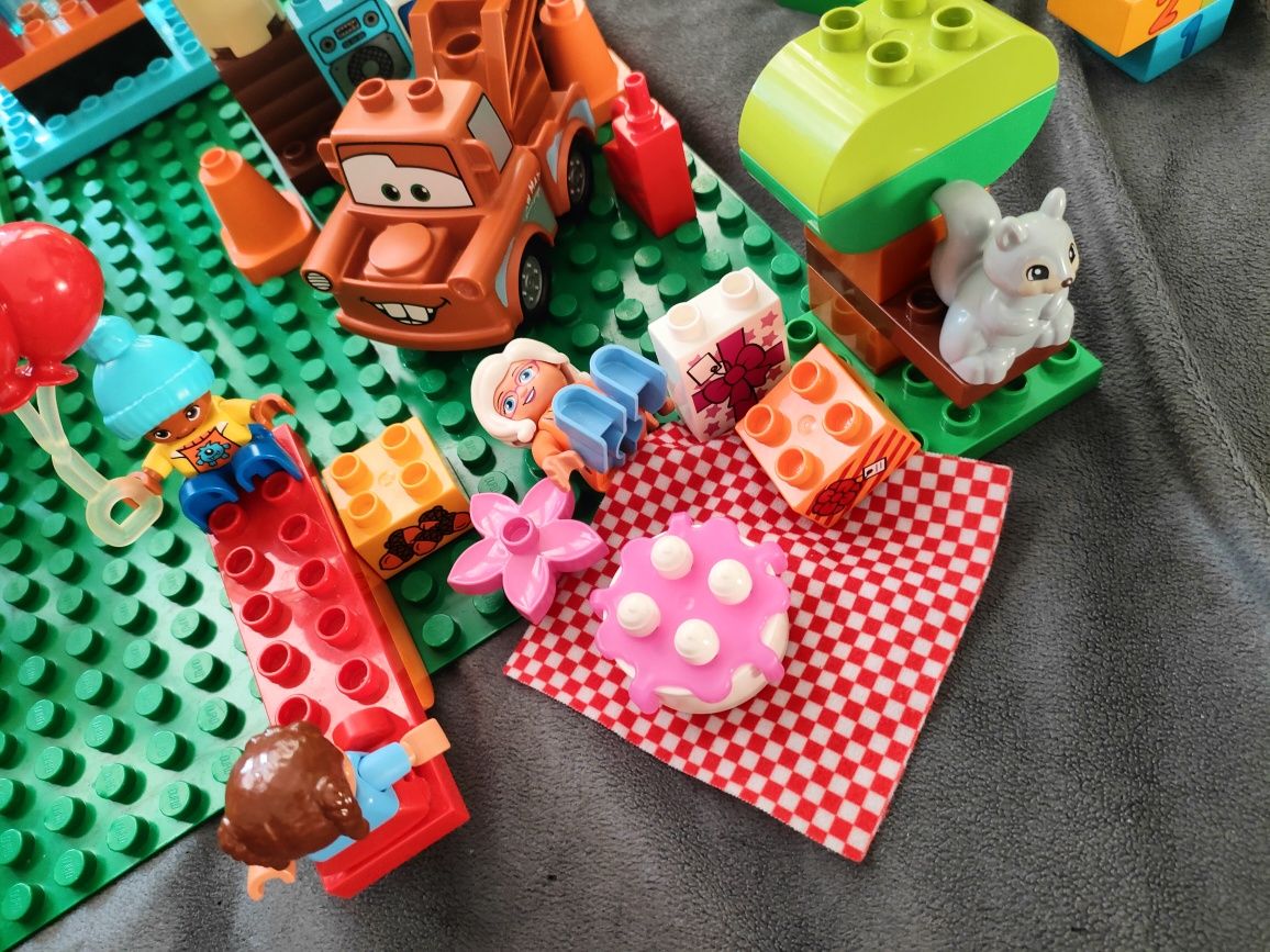 Paka LEGO Duplo 7 zestawów +płytka