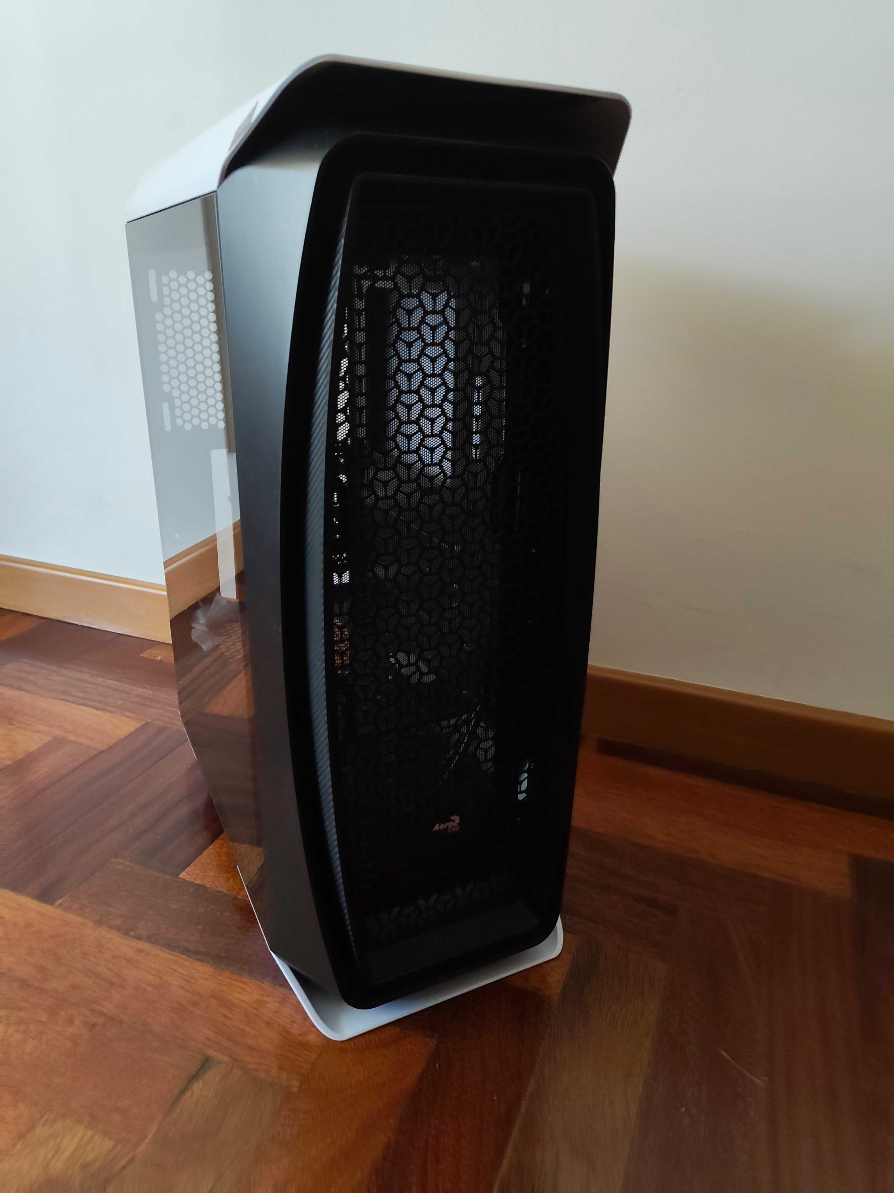 Caixa ATX AeroCool Aero One Branca