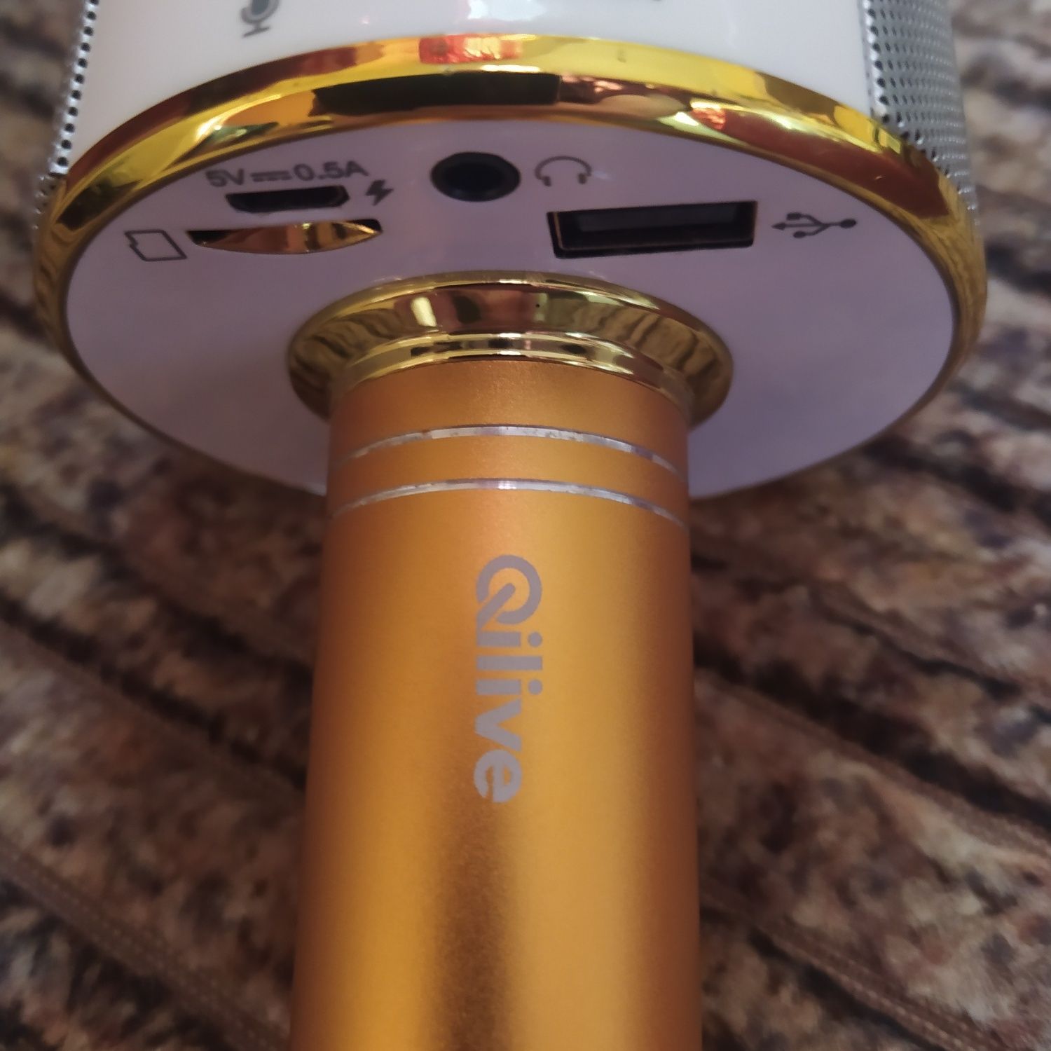 Микрофон-микшер  Qilive