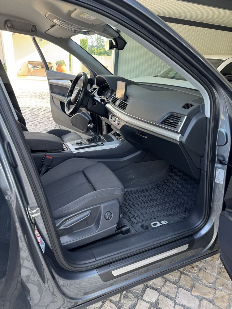 Audi Q5 2.0 Tdi 150 CV