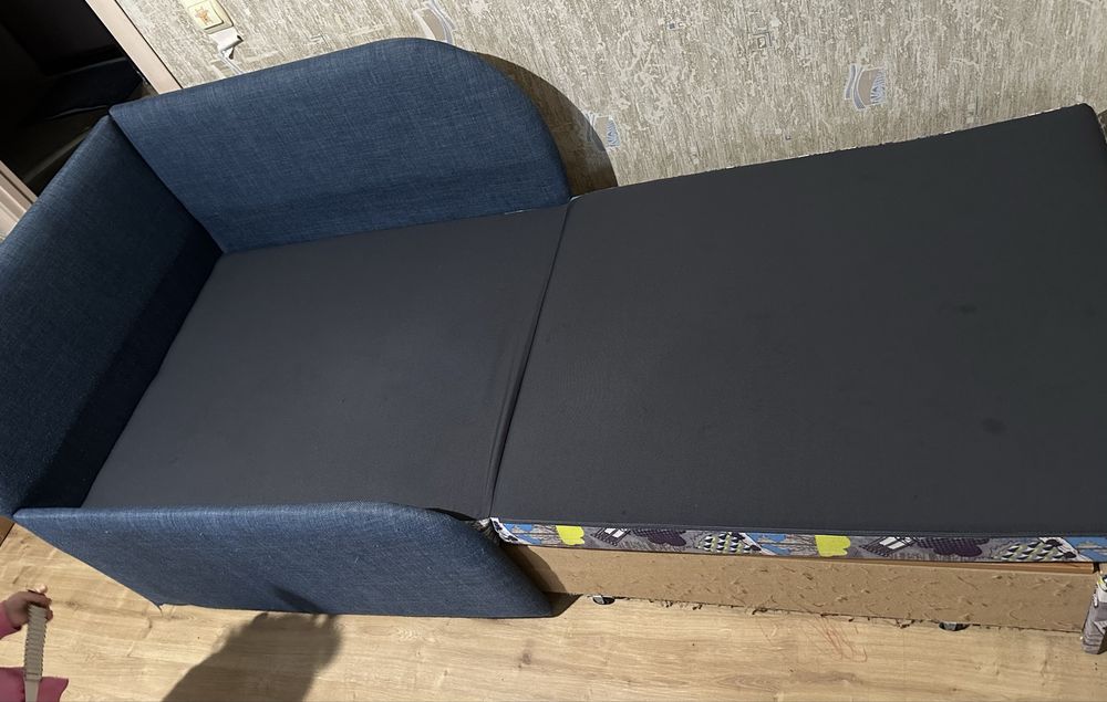 Диван дитячий , крісло-кровать, розкладний диван