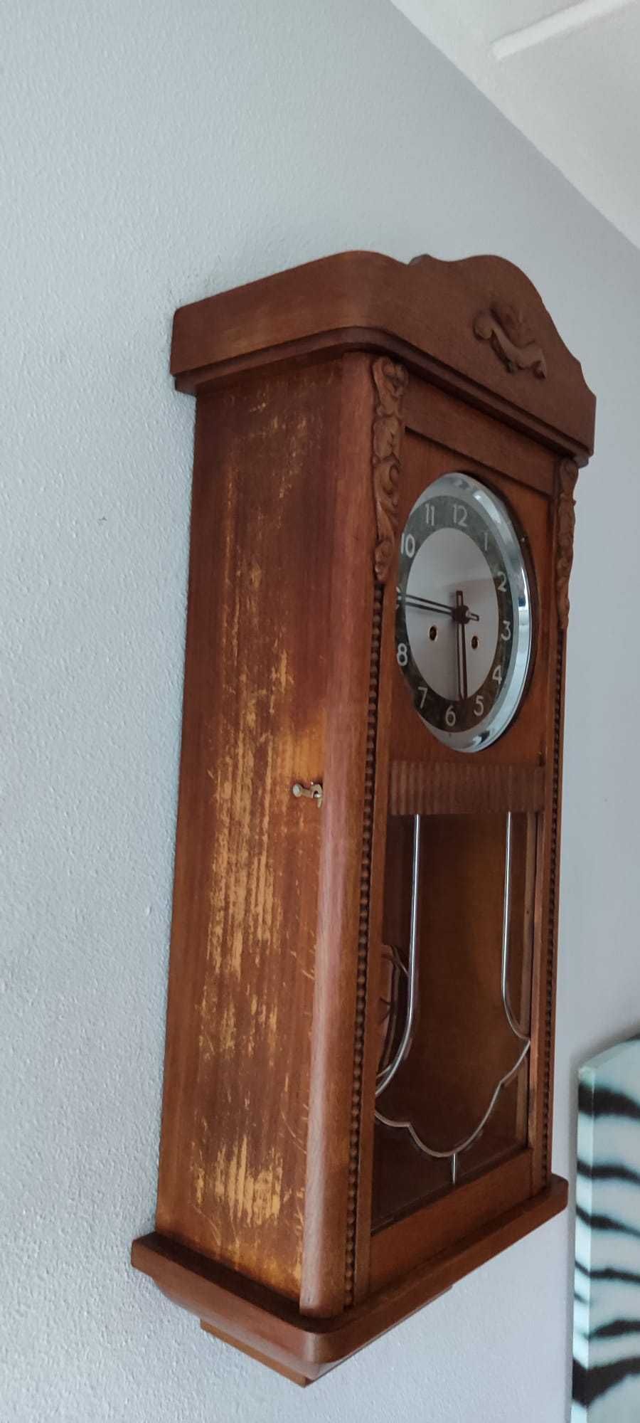 381 Zegar wiszący mechaniczny antyk