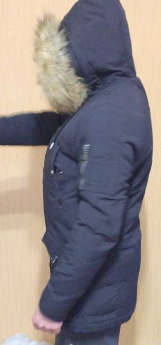 Продам чоловічу зимову куртку нову