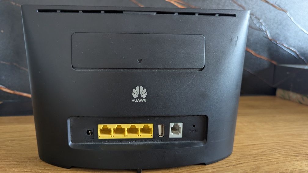 Router Huawei B525s-23a, czarny