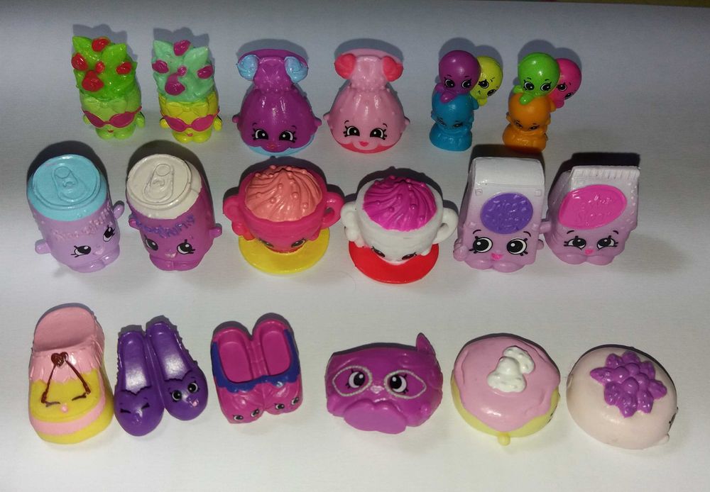 Bonecos Shoppings 0.20 cêntimos cada.