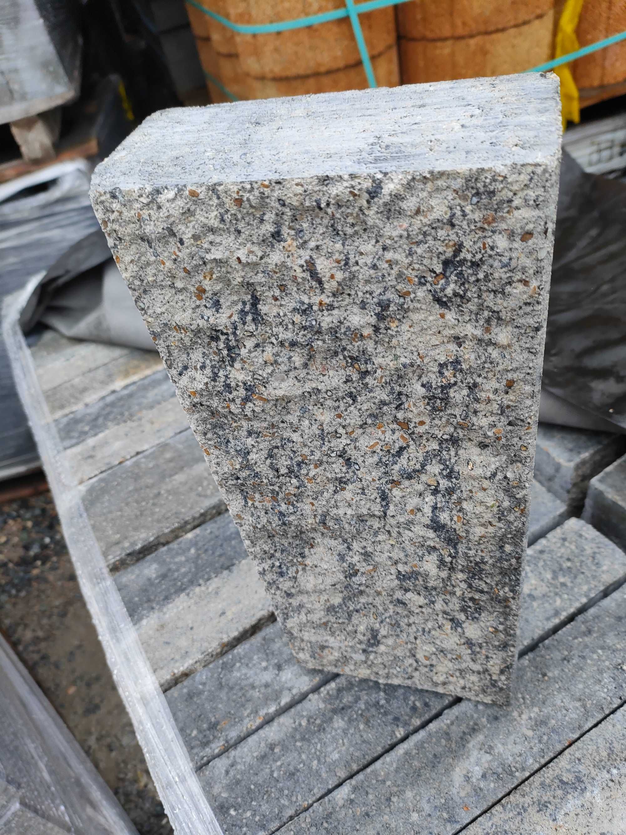 Płytka uniwersalna grządki elewacja palisada obrzeże mur grill donica